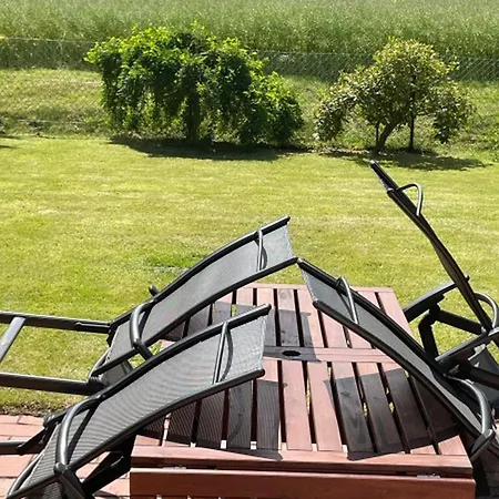 Nordseekueste Am Deich Mit Schoenem Garten * Neßmersiel