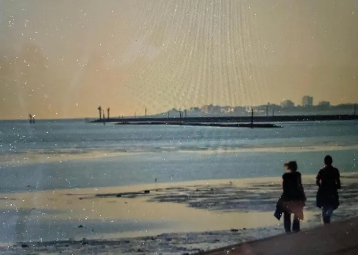 別荘 Nordseekueste Am Deich Mit Schoenem Garten *