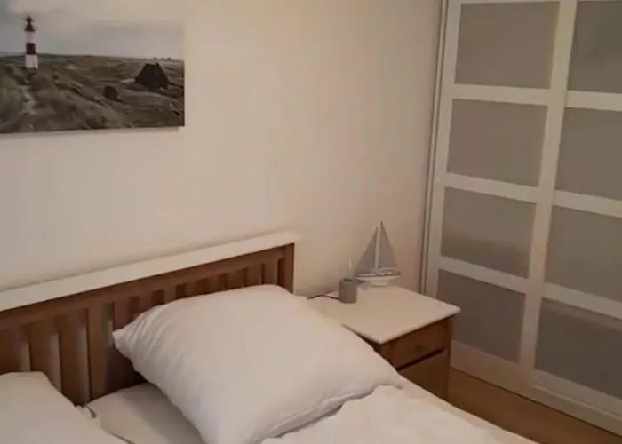 Nordseekueste Am Deich Mit Schoenem Garten 度假居